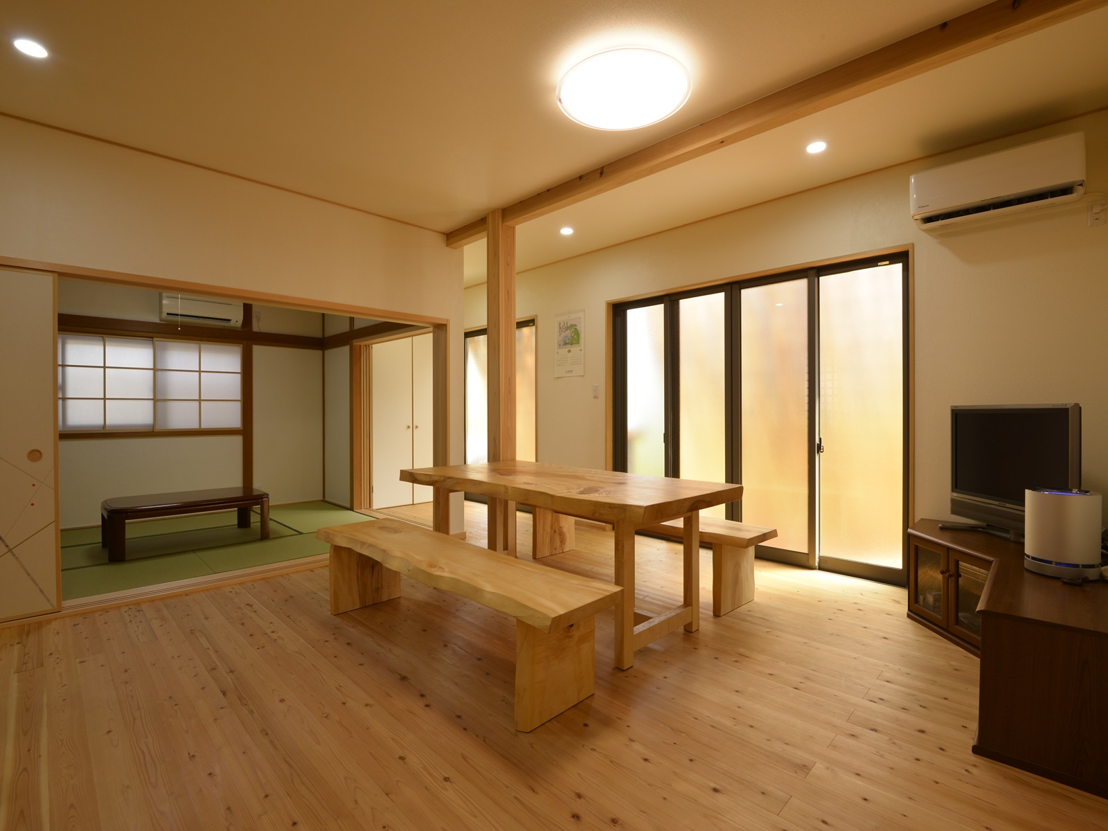 リビングダイニング