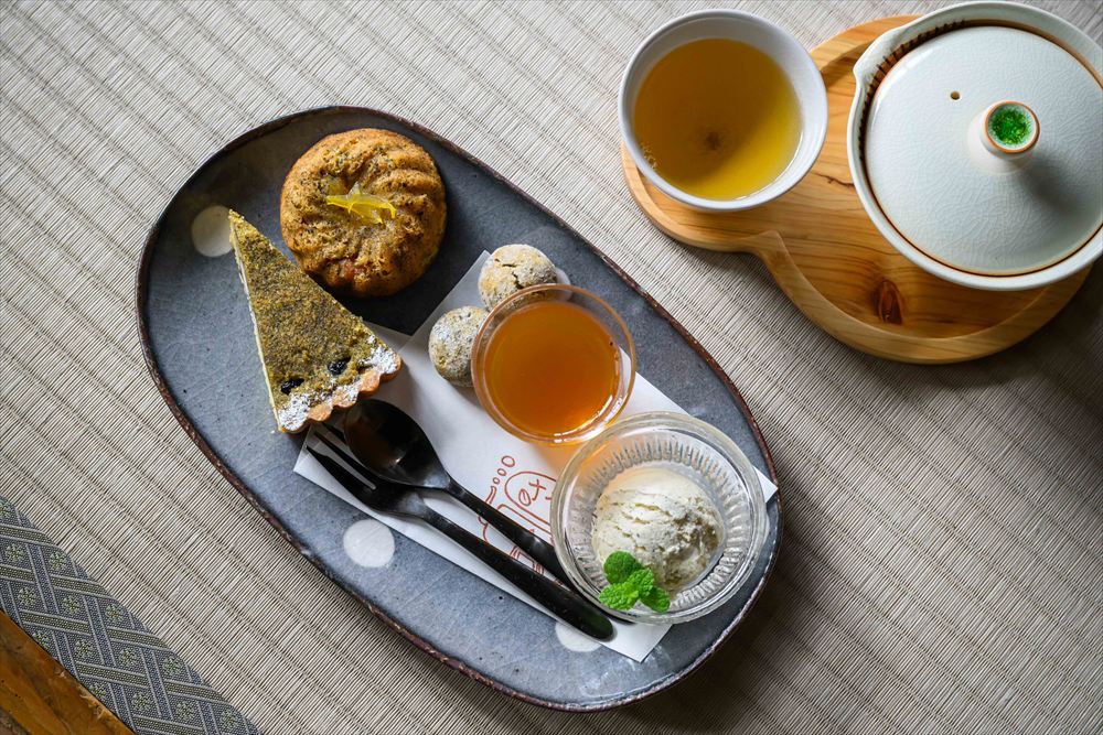 さや香茶さんのお茶菓子